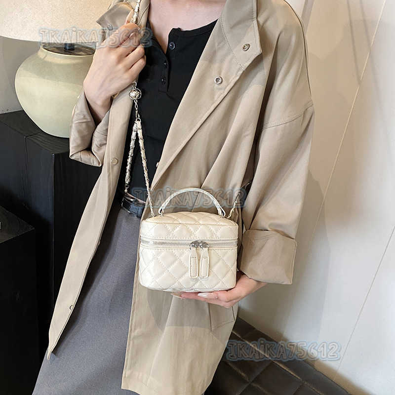 Trendy Small Bags for Women Autumn 2025 New Fashionable and Elegant Casual Crossbody Bags Handheld Bucket Bags H250804