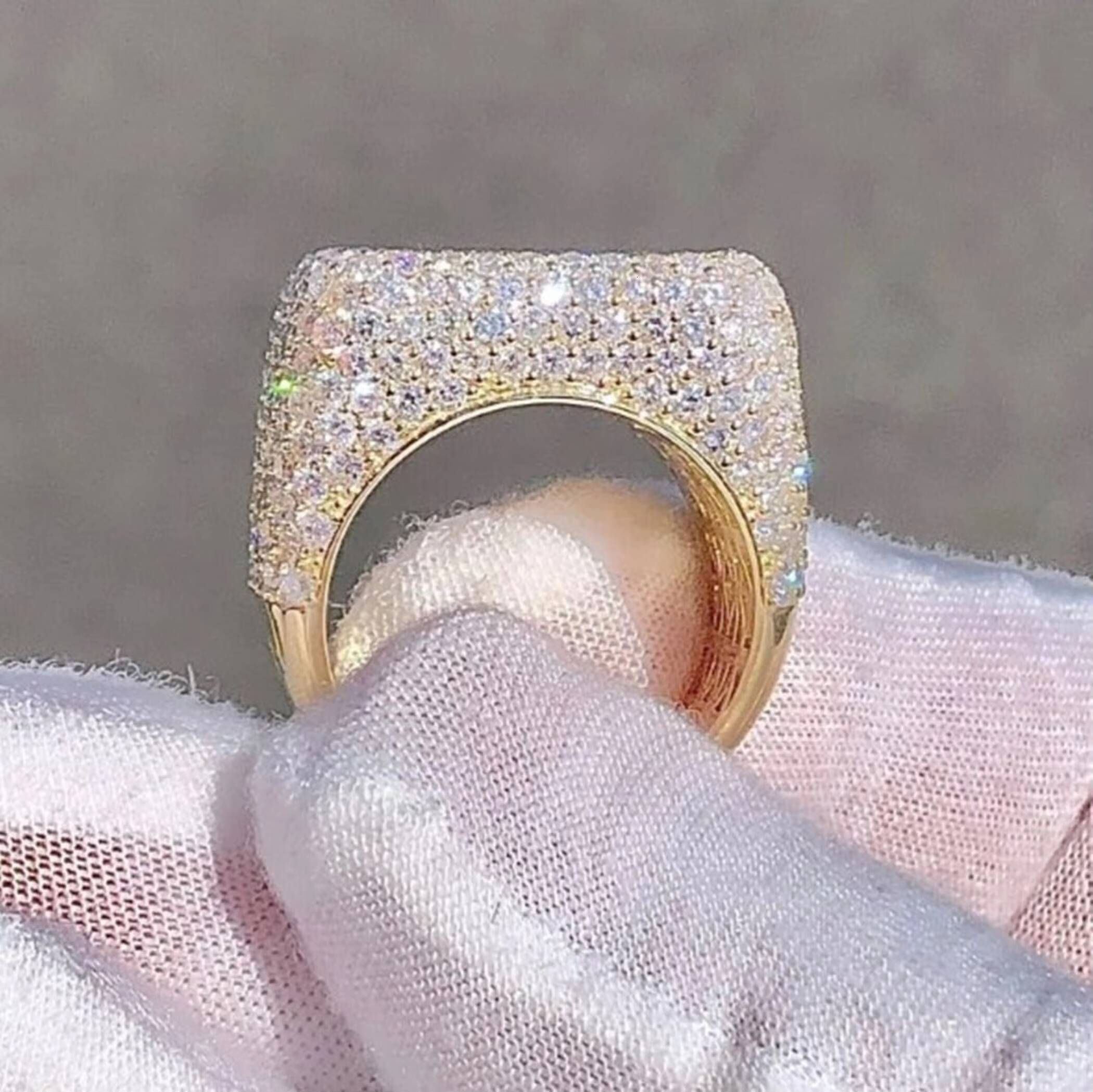 Hip Hop Jewelry Ring Brilliant Round Cut Moissanite Mens Iced Out Ring 925 Sterling Silver Luxurious Style Rappers Pinky Ring