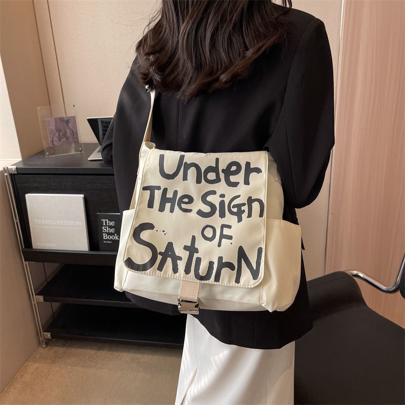 Korean version of the shoulder personality graffiti letters large-capacity messenger Messenger street back big bag