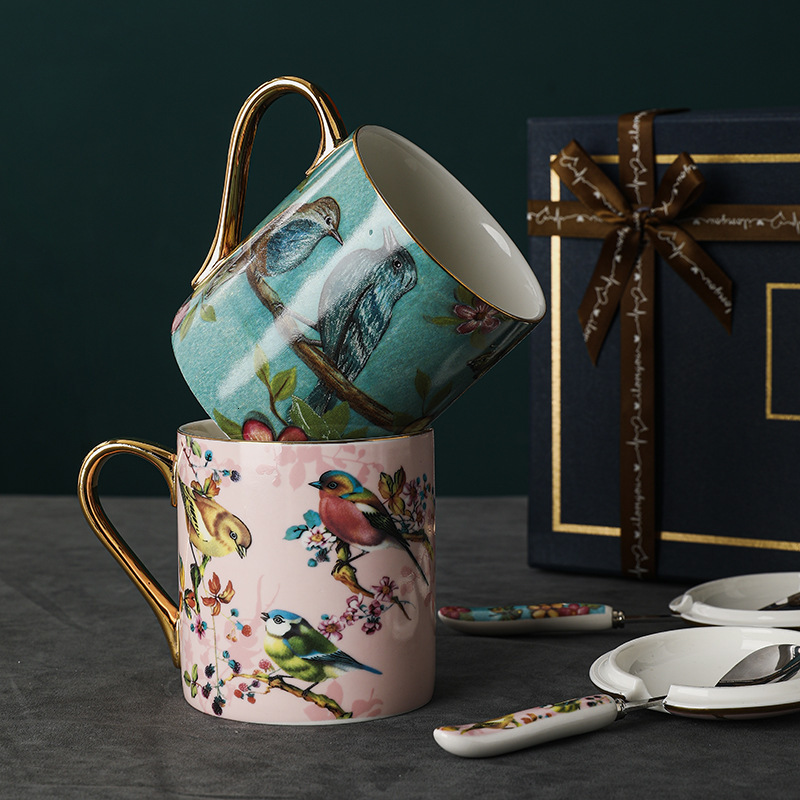 Bone China Mugs Pair Gift Box with Lids Spoons Exquisite Cups for Coffee Tea Perfect Office Home Dining Outdoor Use Durable