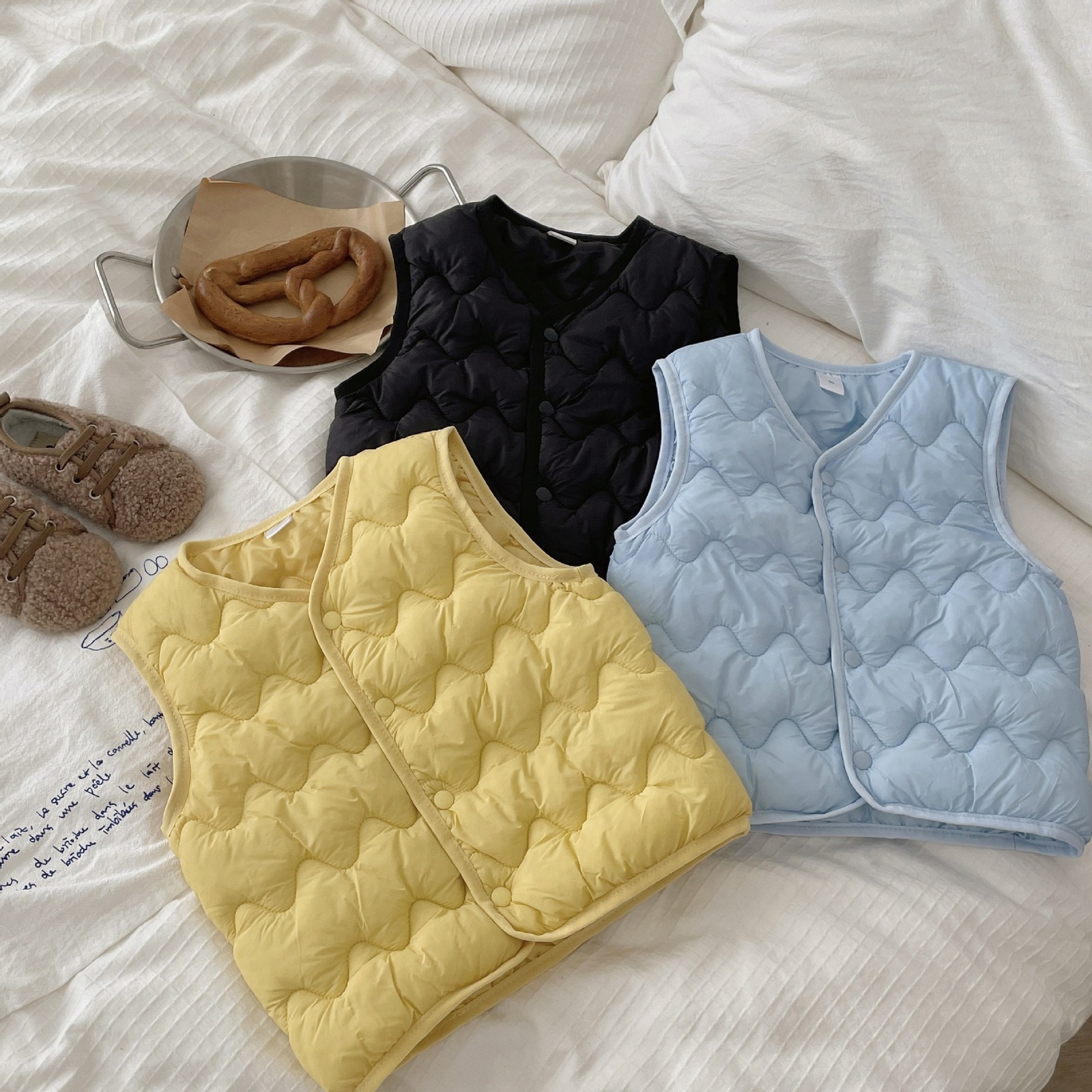 Childrens Down Cotton Vest Baby Infant Inner and Outer Wear Autumn Winter Thickened Vest New Style Boys and Girls New Style230222