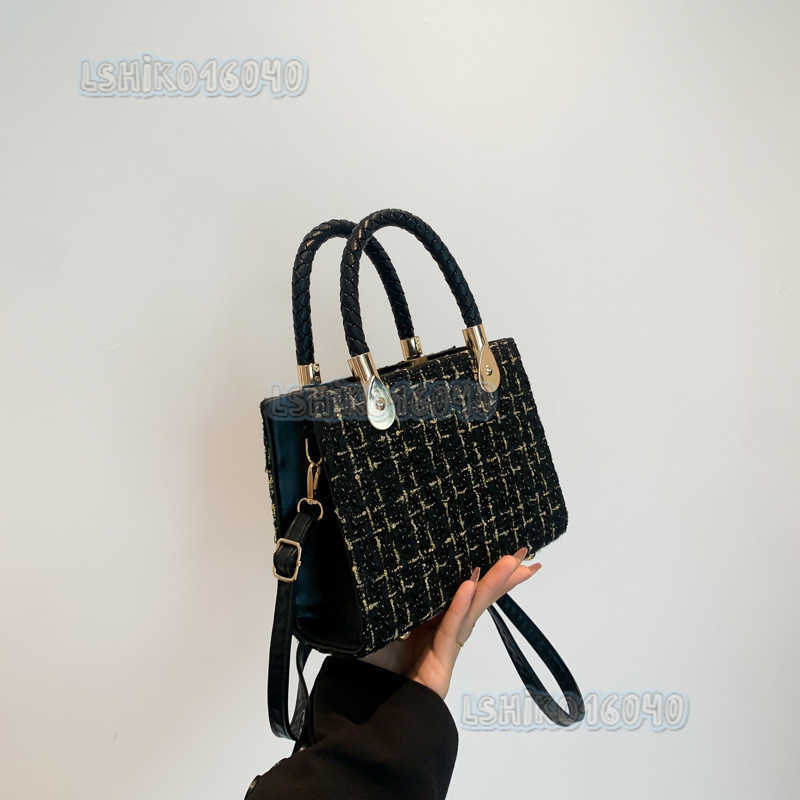 Trendy Bags Womens Bags 2024 Summer New Fashion Beautiful Texture Single Shoulder Crossbody Small Square Bag H250804