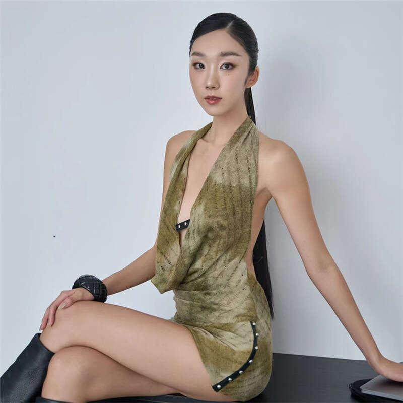 2025 Spring New Women's Solid Color Slim High Waist Fashion Halter Neck Sleeveless designer Backless Dress