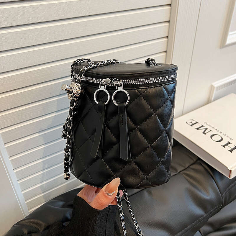 Fashion Quilted Embroidery Small for Women New Spring Summer Versatile Stylish bags Chain Shoulder designer Crossbody Cylinder Bag