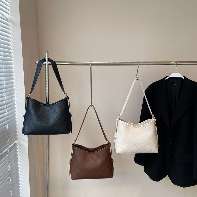2025 New High-end Texture designer Design bags Single Shoulder Adjustable Strap Fashion Crossbody Bag
