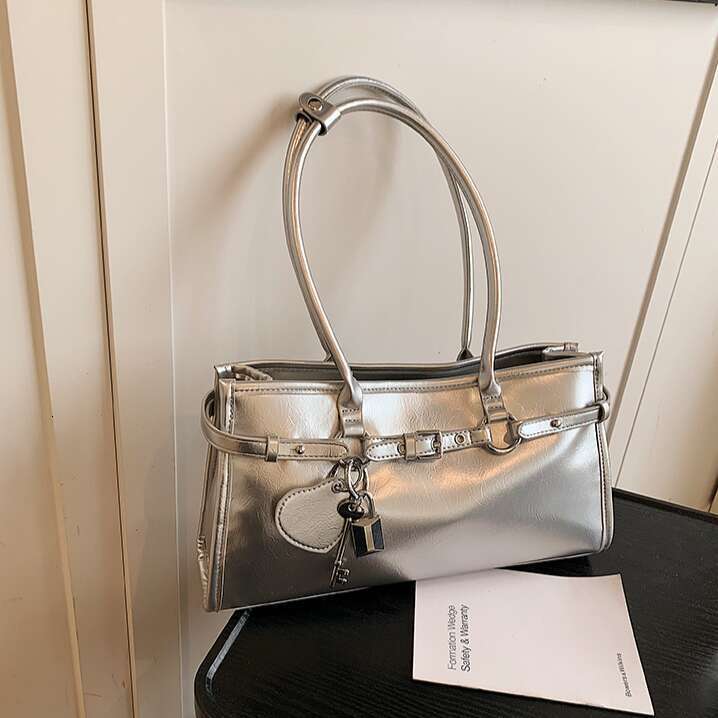 Sweet Cool Women's Handbag Simple Commuter Stylish bags Belt designer Fashion 2025 New Trend Motorcycle Shoulder Underarm Bag