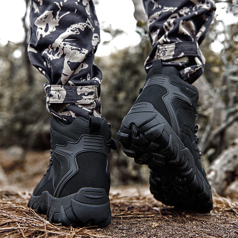 702 Magnum Large Breathable Tactical Boots Special Forces Outdoor Hiking Wear resistant Training Combat Boots High Gang Military Boots