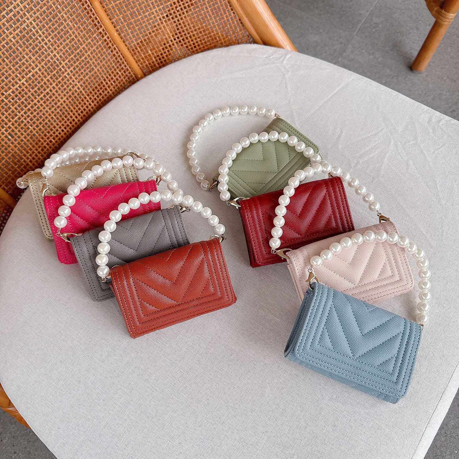 Pebbled V Quilt Card Case Small Wallet Clip PU Mini Handbag Small Square Bag for Women Mini Credit Card Wallet Purse Card Holders G250802