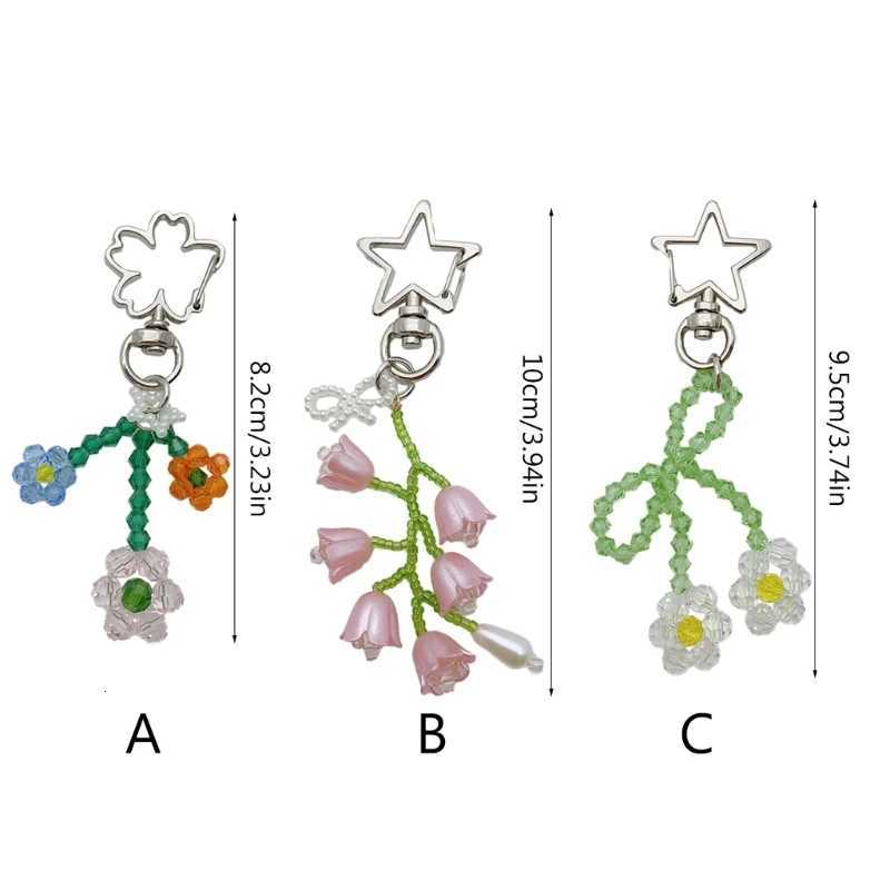 Flower Keychain Elegant Beads Holder Portable Keyrings Bag Pendant Suitable for Various Occasions G250802