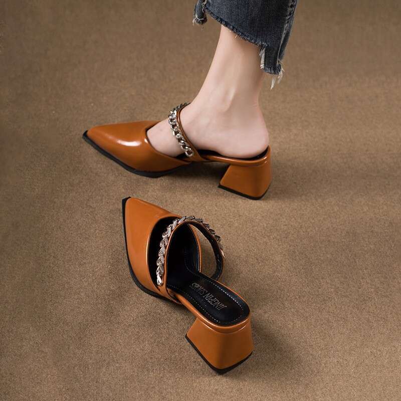 34-42 Closed-Toe Half Slippers 2025 French Internet Celebrity Mid-Heel Small Leather Summer Fairy designer shoes Style Pointed Toe Lazy Sandals Women&