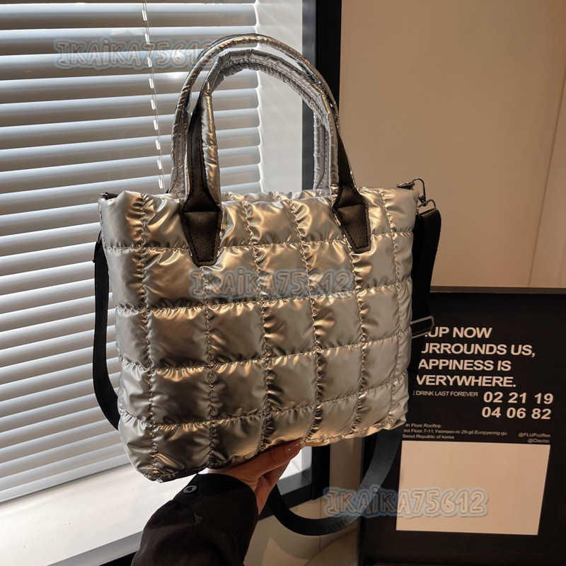 2025 Spring New Large Capacity Handbag Womens Fashion Solid Color Quilted Tote Bag Womens Single Shoulder Crossbody Bag H250804