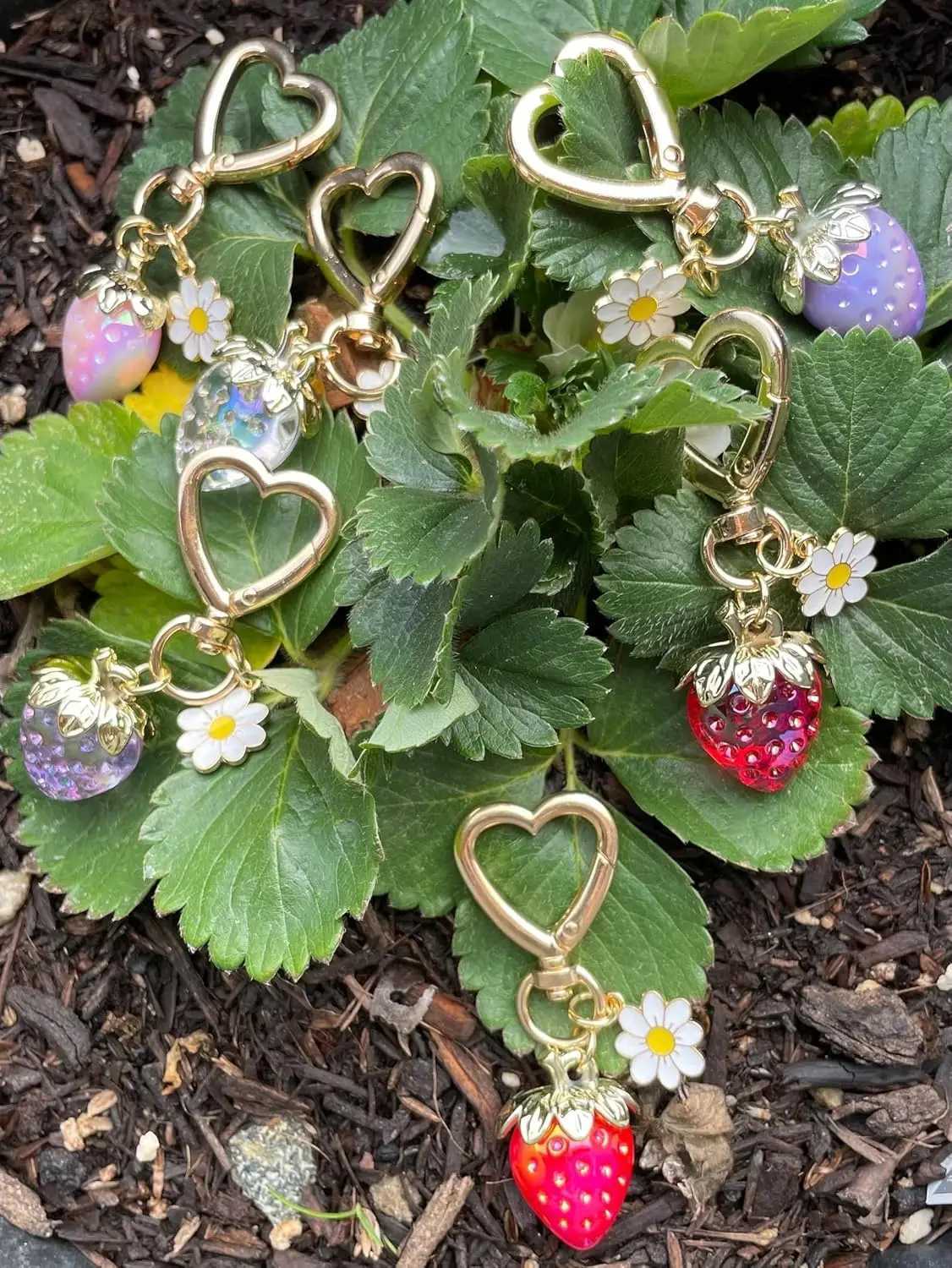 ute Strawberry Keychain Bag Charms Kawaii Heart Flower Key chains Accessories Decor for Girls Purse Gifts G250802