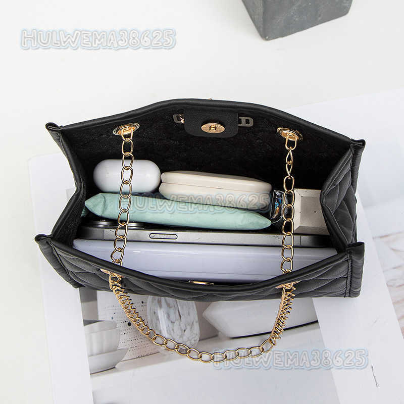 Womens Bag 2025 New Style Trendy Quilted Chain Bag Solid Color Shoulder Bag Simple Crossbody Bag H250804