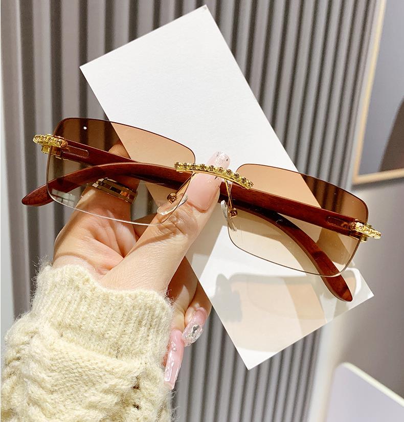 Designer Sunglasses For Women Men Fashion Sunglasses Luxury Polarized Lens Goggle Pilot PC Frame Oversized UV400 Eyewear Luxury Style Sunglasses DS0