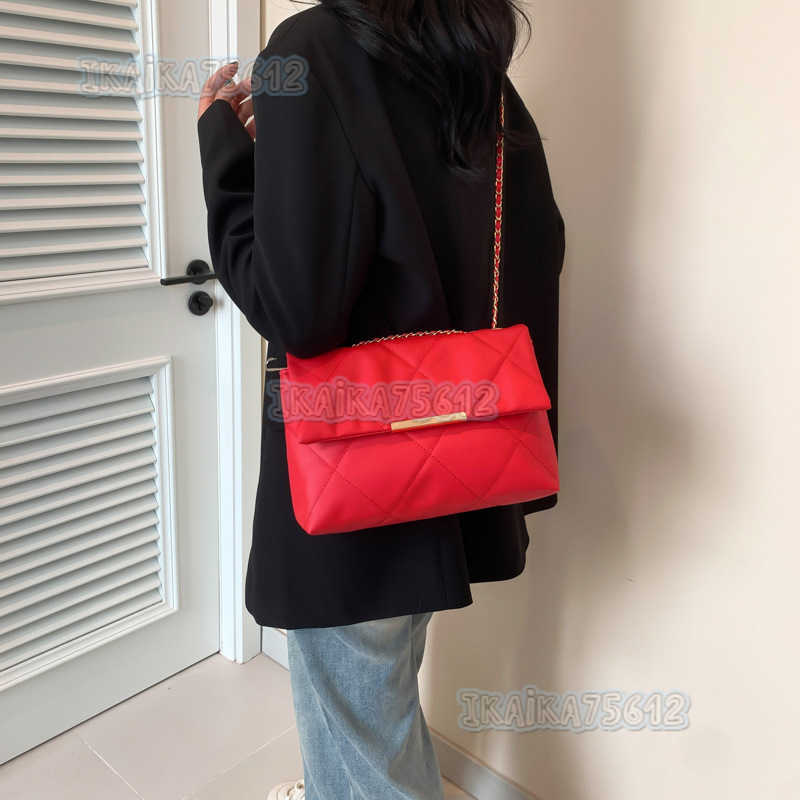 2025 Spring New Crossbody Bag Fashion Casual Commuting Niche Aesthetic Personality Trend Simple Shoulder Bag H250804