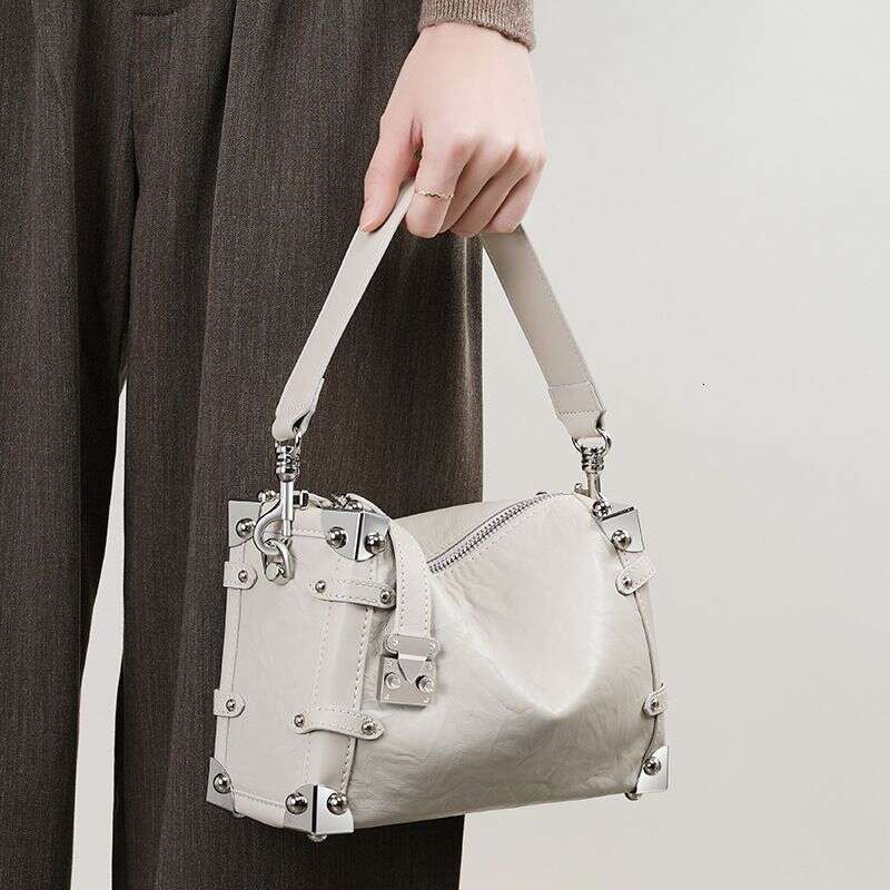 2025 Women's Leather Bag, New Square Head Layer Crossbody Bag