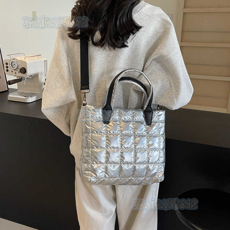 2025 Spring New Large Capacity Handbag Womens Fashion Solid Color Quilted Tote Bag Womens Single Shoulder Crossbody Bag H250804