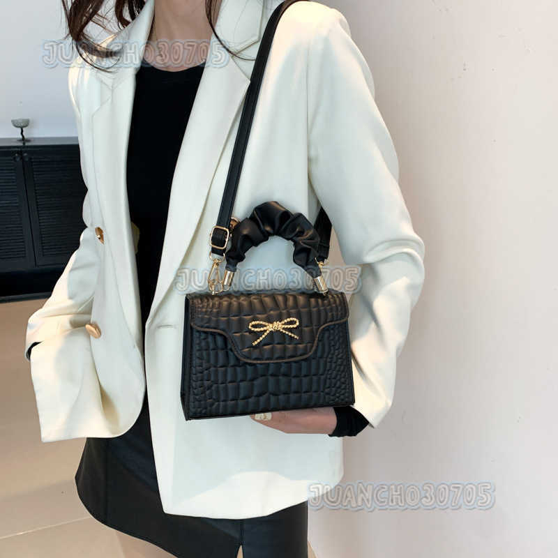 Small Square Bag Casual Personality Single Shoulder Underarm Bag 2025 Early Spring New Style Elegant Fashion Simple Crossbody Handbag H250804