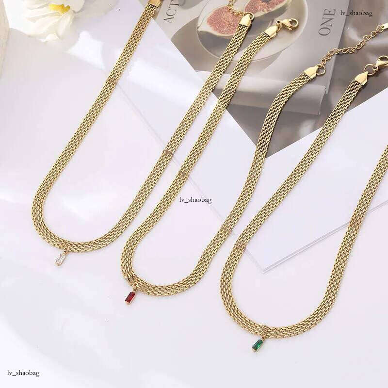 DHcollections Ins Niche Design Chain Inlaid Snake Bone for Women Gold-Plated Non-Fading Titanium Steel Necklace