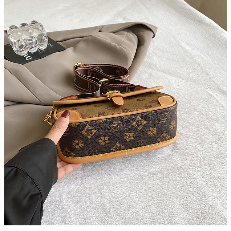 High-end women's bag women's autumn new European and American retro underarm bag temperament versatile one-shoulder crossbody bag
