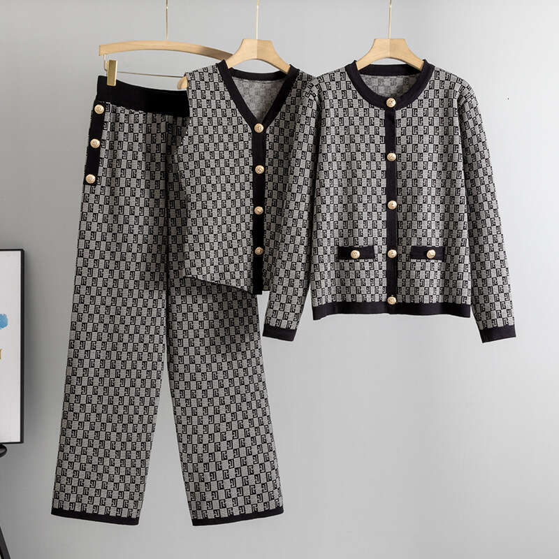 Women's Spring And Autumn Little Chanel Style Sleeveless Vest Cardigan Jacket Wide-Leg Pants Knitted Three-Piece Set