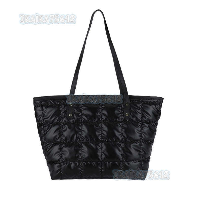 Womens Large Capacity Bag 2025 New Winter Niche Texture Shoulder Bag Fashion Simple Commuter Tote Bag Large Bag H250804