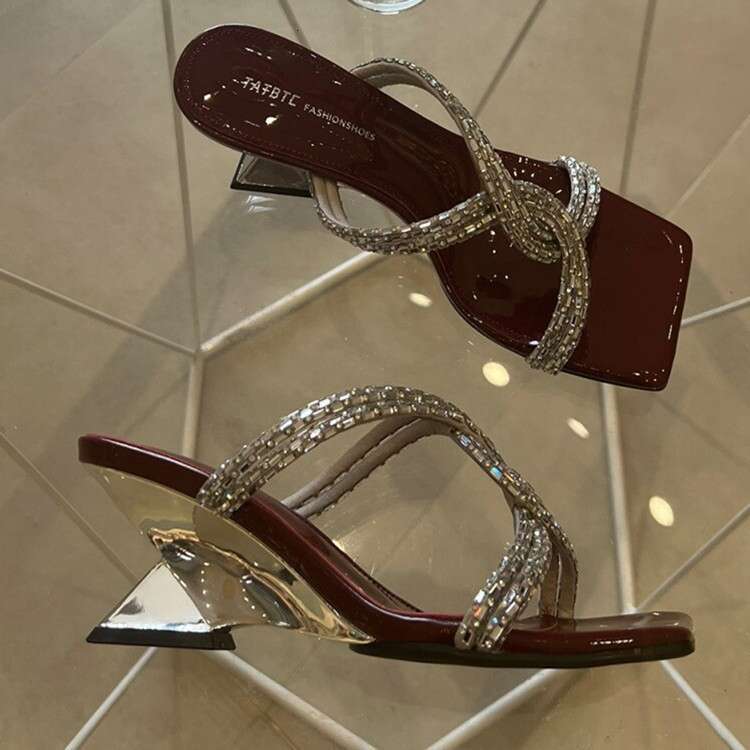 2025 Summer New Open-Toe Slippers 35-42 designer shoes for Women, Elegant Square Toe with Rhinestones, Cross Strap High Heels