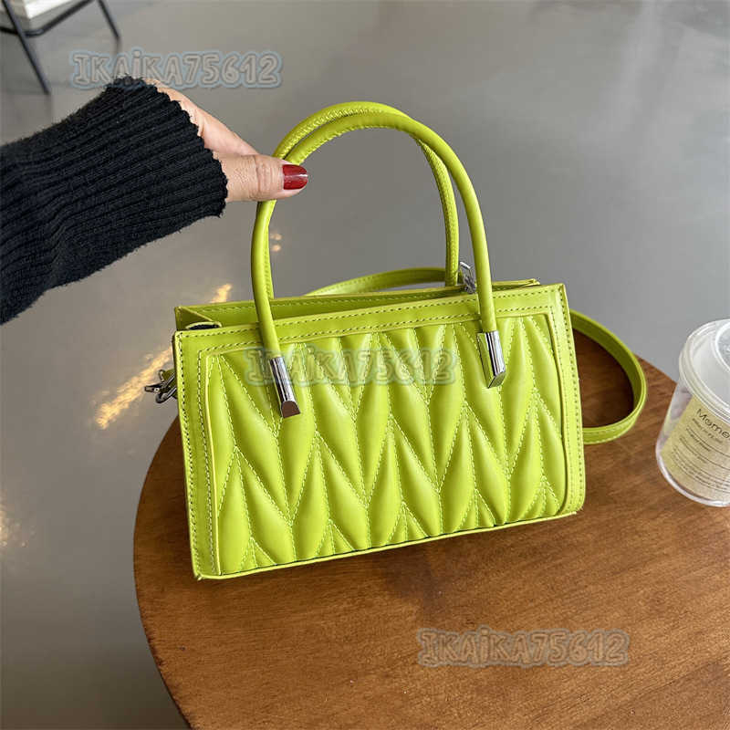 Handbag Women 2025 Autumn New Fashion Small Square Bag Womens Simple Fashion Single Shoulder Crossbody Bag H250804