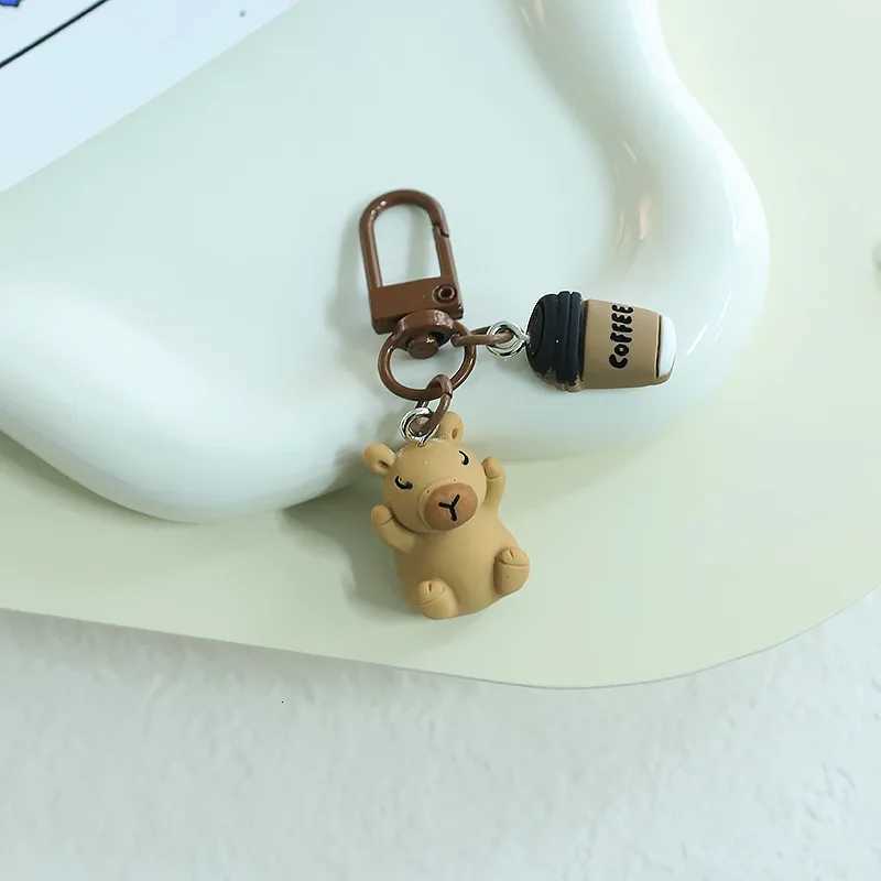 ute Resin Capybara Key Chains for Women Girls Capibara Animal Keychain Kawaii Bag Backpack Charms Couple Friend Jewelry Gift G250802