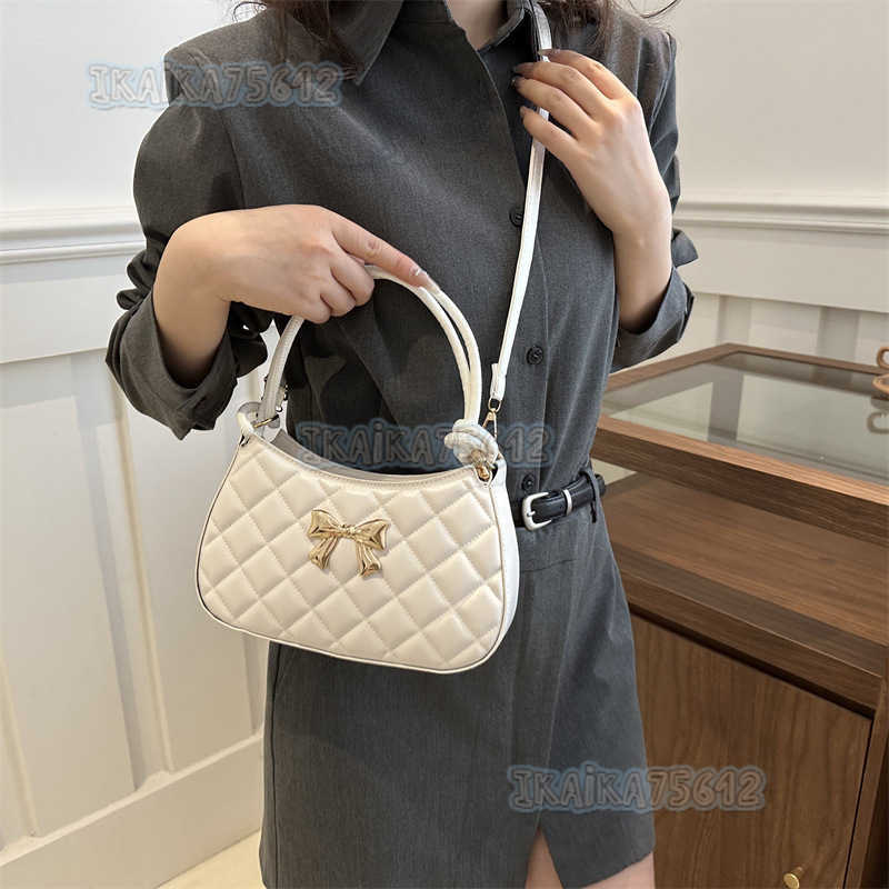 Textured Bow Handbag for Women 2025 New Summer Unique Crossbody Bag Niche Aesthetic Single Shoulder Crescent Bag H250804