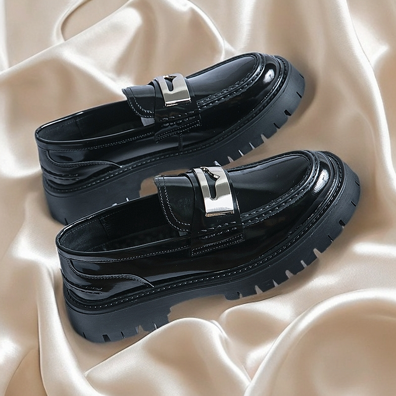 8804- Summer breathable small leather shoes with a male feel, British interior height increase, thick sole, trendy shiny surface, one foot casual loaf