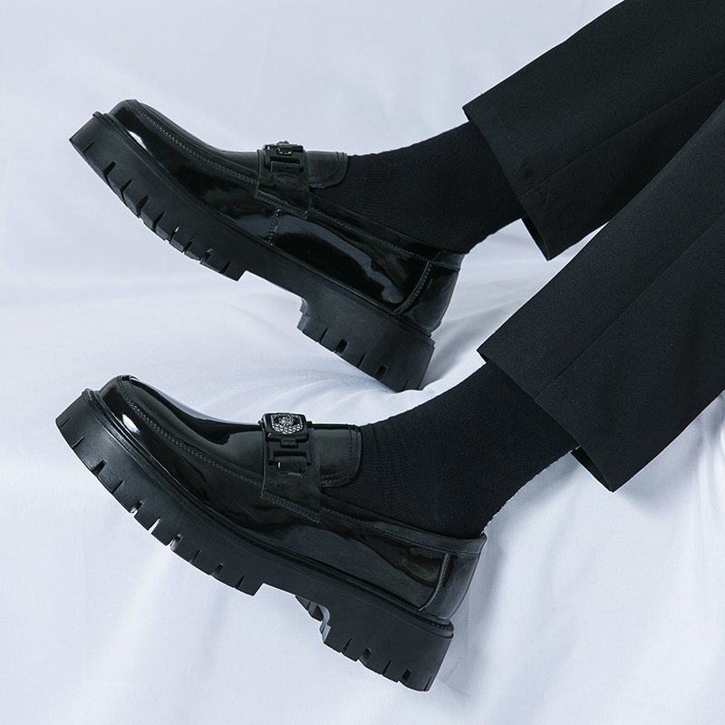 8806- New Summer Breathable Leather Shoes with Men's Sensation, British Interior Height Increase Thick Bottom Trendy Bright Face, One Step Casual