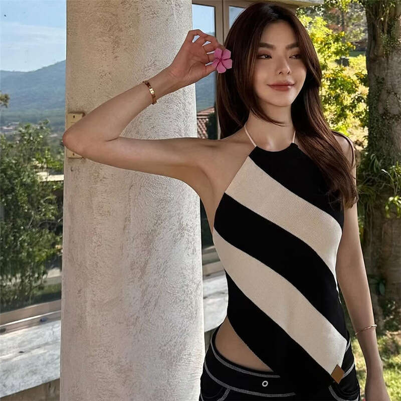 2025 Spring New Women's Solid Color designer Slim Fit Fashion Halter Neck Sleeveless Sexy Backless Tank Top
