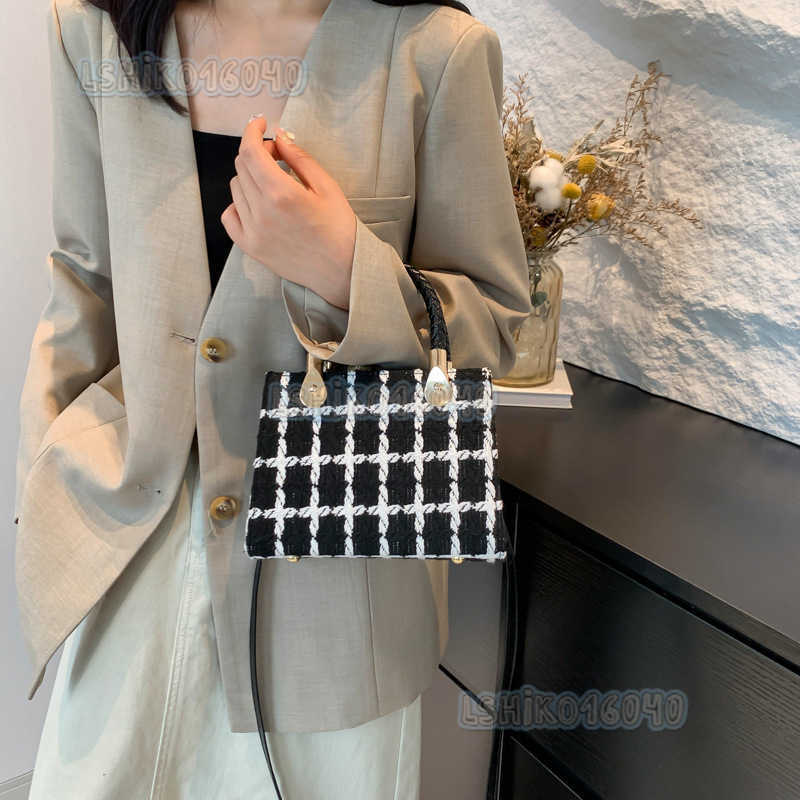 Trendy Bags Womens Bags 2024 Summer New Fashion Beautiful Texture Single Shoulder Crossbody Small Square Bag H250804