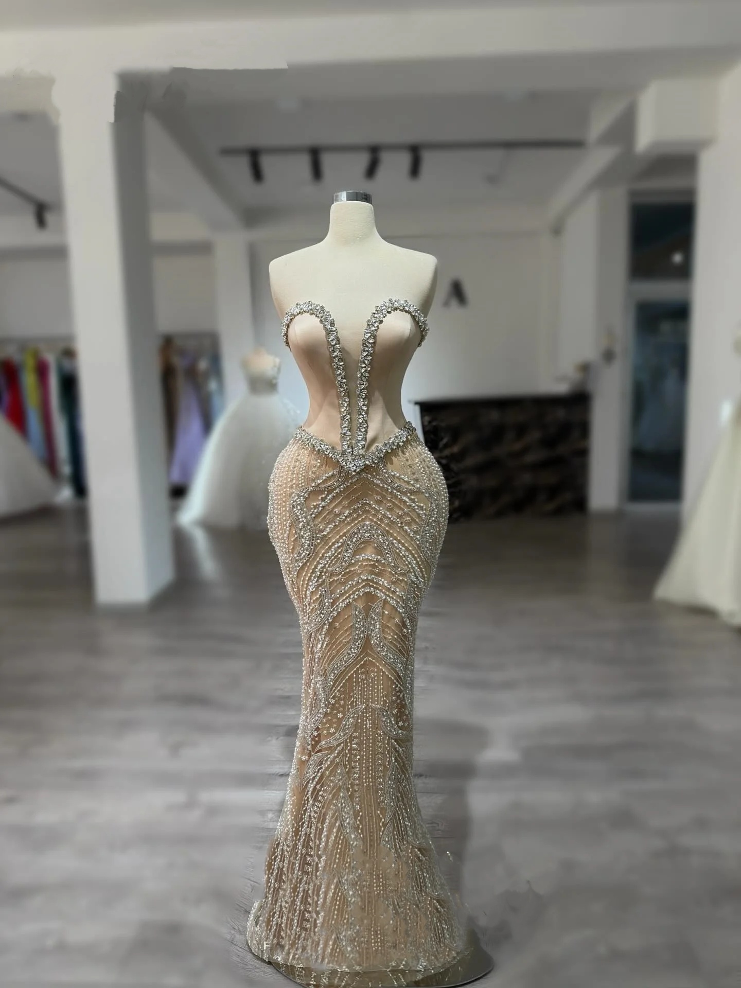 Gorgeous Evening Dresses Strapless Prom Dress Rhinestone Beading Crystal Sleeveless Deep V Neck Mermaid Party Gowns Vestidos De Noche Plus Size
