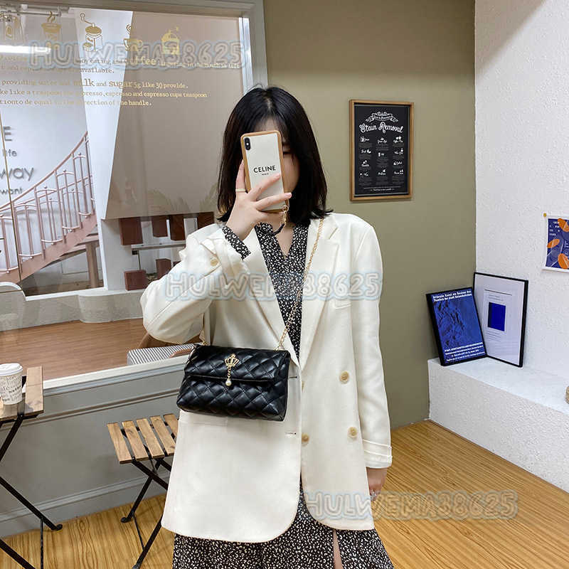 Style Womens Quilted Embroidery Single Shoulder Bag 2025 Summer New Personalized Womens Bag Cover Style Tassel Crossbody Phone Bag H250804