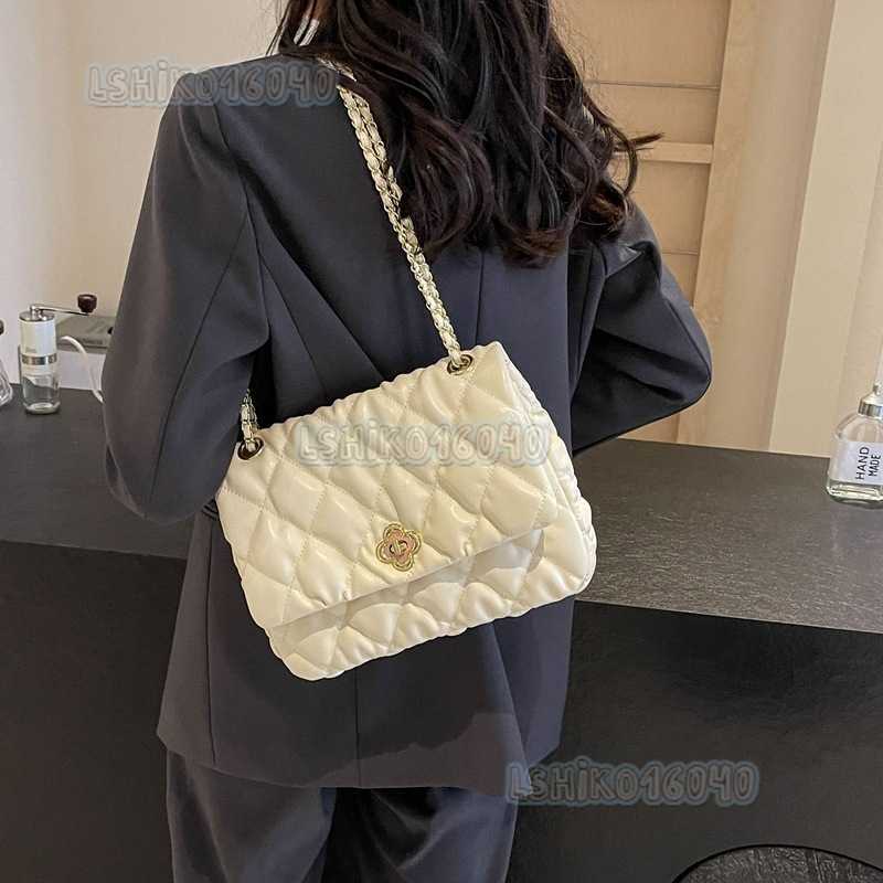 Minimalist Fashion Bag for Women 2024 Spring Summer New Niche Quilted Underarm Bag Single Shoulder Crossbody Bag H250804