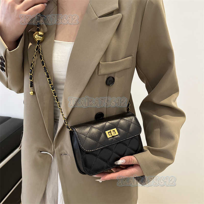 Fashionable and Elegant Simple Chain Small Square Bag 2025 New Trendy Stylish Bag for Women Personality and Crossbody Shoulder Bag H250804