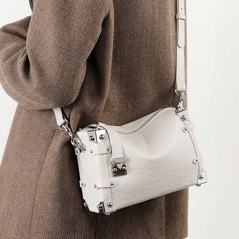 2025 Women's Leather Bag, New Square Head Layer Crossbody Bag