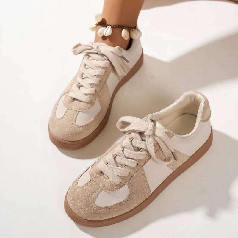 new Fashion Round Toe Casual Lace Up Shoes designer for Patchwork Retro Outdoor Flat Sneakers Women Zapatos De Mujer