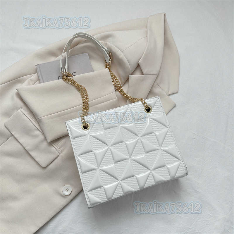 2025 Spring New Style Crossbody Bag Niche Trendy Casual Large Capacity Quilted Chain Bag Single Shoulder Bag for Women H250804
