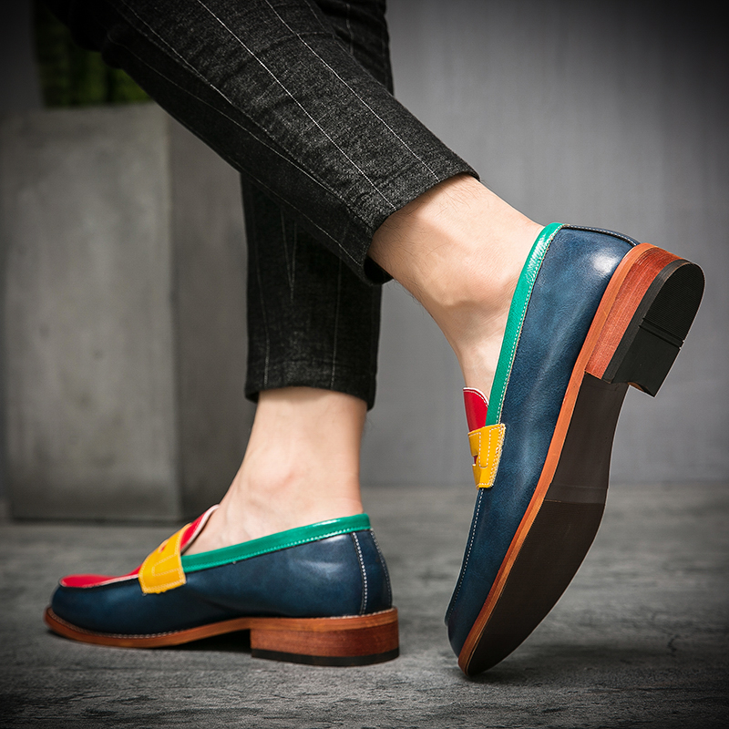 2022- British casual small leather shoes trend pointed toe, one foot lazy shoes men's fashion color blocked loafers