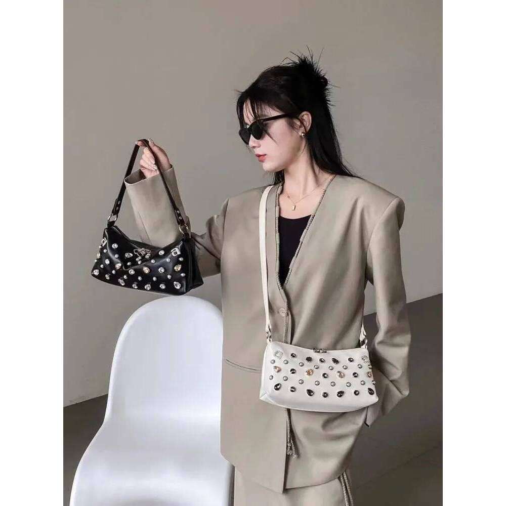 Fashion Dia Women Single Shoulder Zip Solid Color Pu Leather Handbag Casual Crossbody Bag Versatile Ladies Armpit Bags