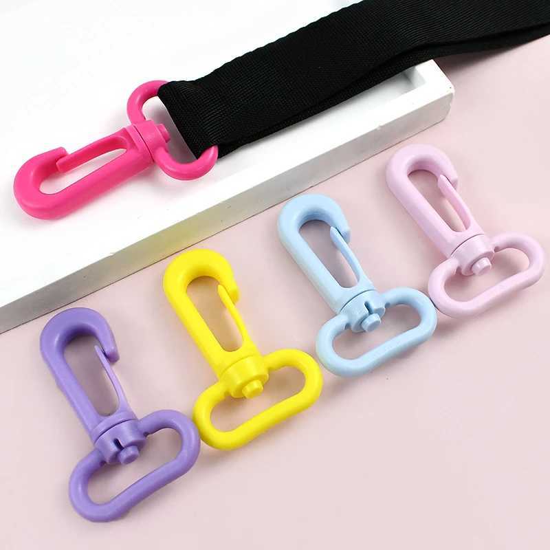 10/20P 13-31mm Backpack Strap Plastic Buckles Dog Collar Webbing Swivel Lobster Clasp Keychain Trigger Snap Hook Carabiner Clips G250802