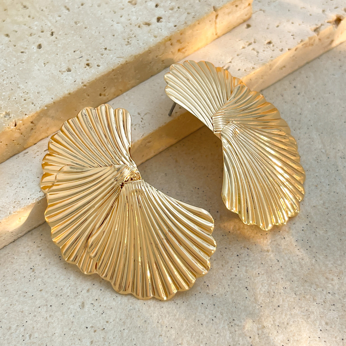 Ocean Inspired Metal Shell Earrings with Premium Textured Design Bold Statement Women Jewelry Versatile New Arrival