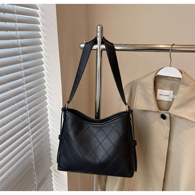2025 New High-end Texture designer Design bags Single Shoulder Adjustable Strap Fashion Crossbody Bag