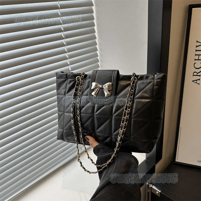 Underarm Bag for Women 2025 New Trendy Fashion Beautiful Unique Personality Simple Chain Bag Niche Commuter Shoulder Bag H250804