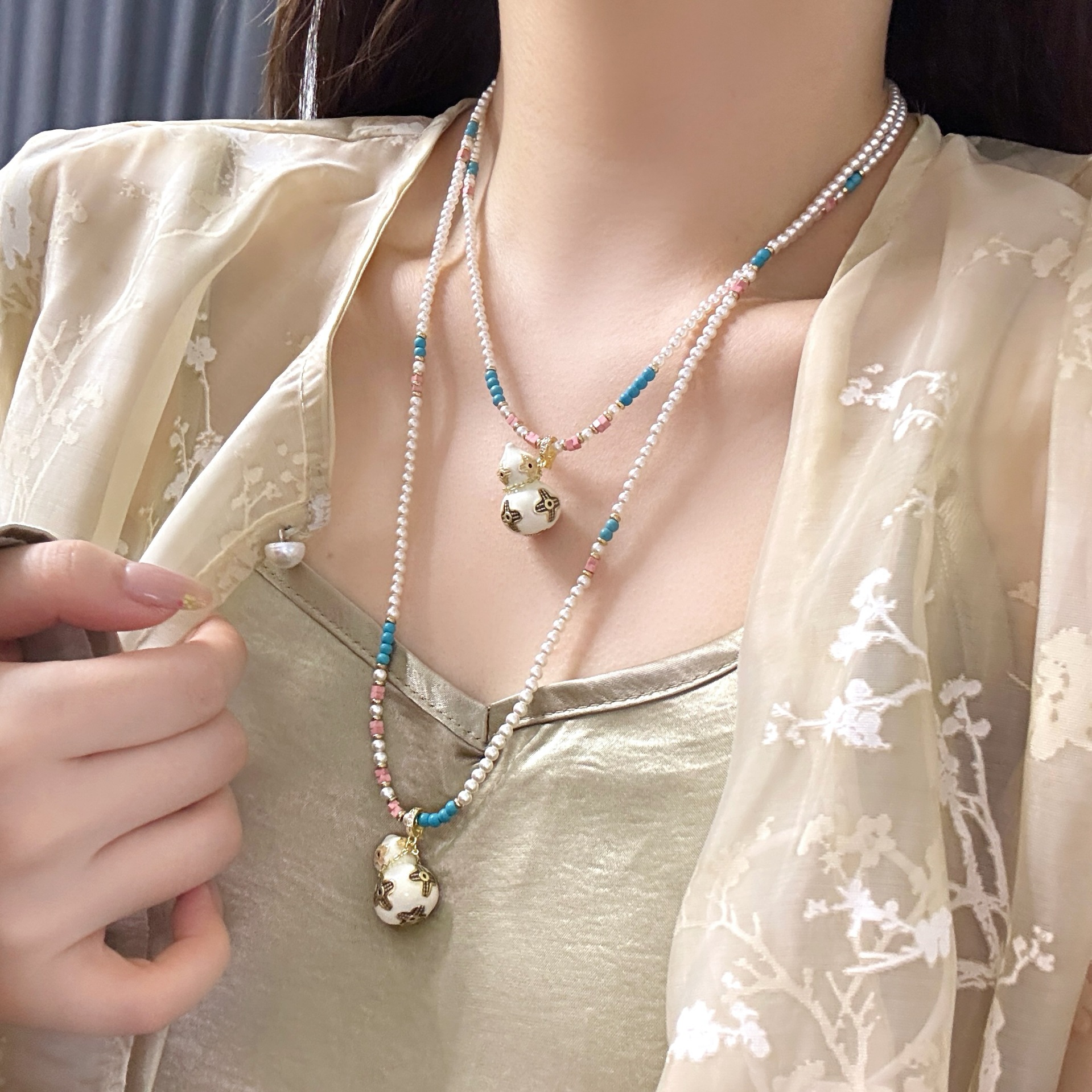 Chinese Neo Chinese Style Summer Trending Dopamine Color Enamel Drizzle Gourd Beaded Necklace for Women Vibrant Elegant Jewelry Accessory