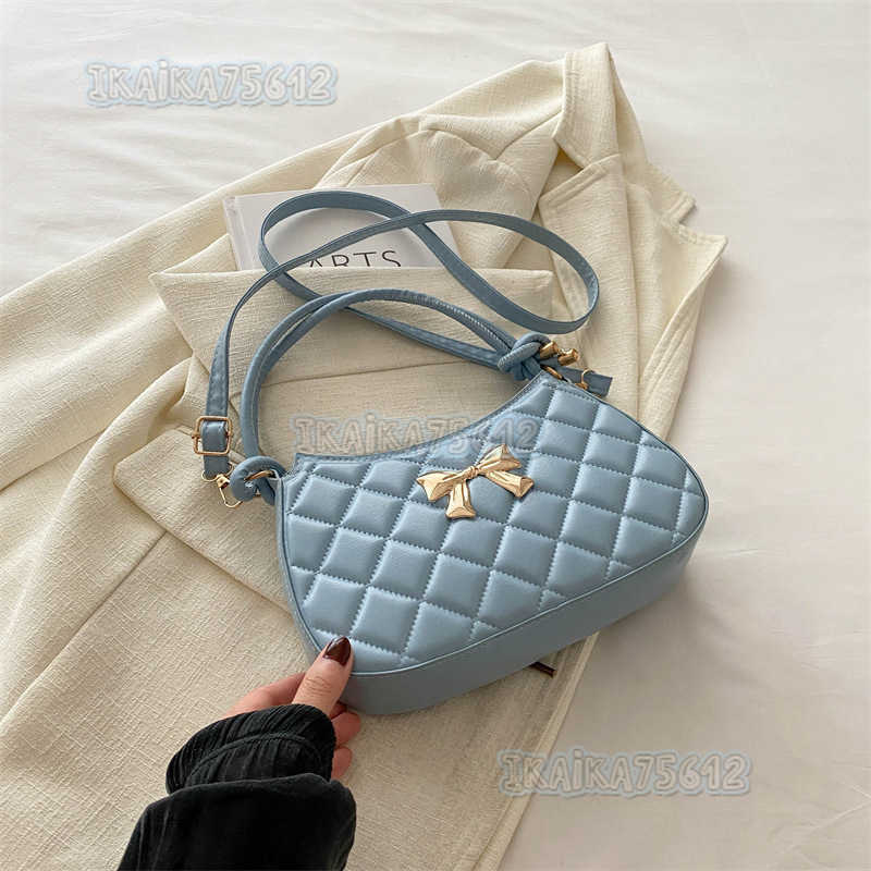 Textured Bow Handbag for Women 2025 New Summer Unique Crossbody Bag Niche Aesthetic Single Shoulder Crescent Bag H250804