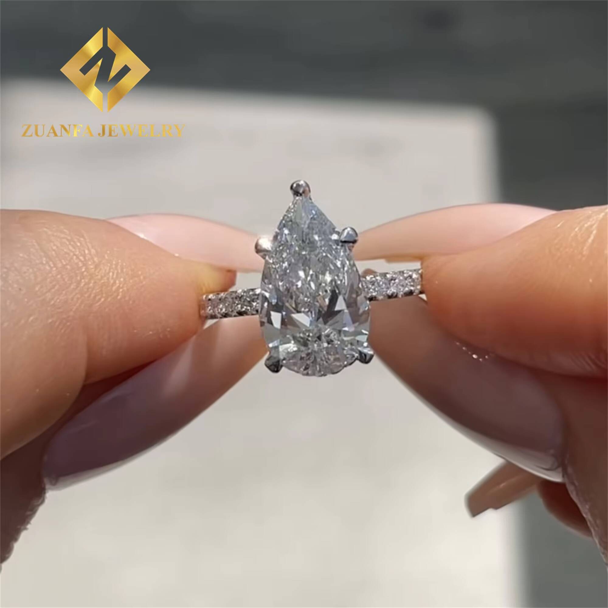 Unique Design 10k Solid Gold Luxury Gorgeous Bridal Wedding Jewelry CVD 3Ct Pear Lab Grown Diamond Engagement Wedding Ring